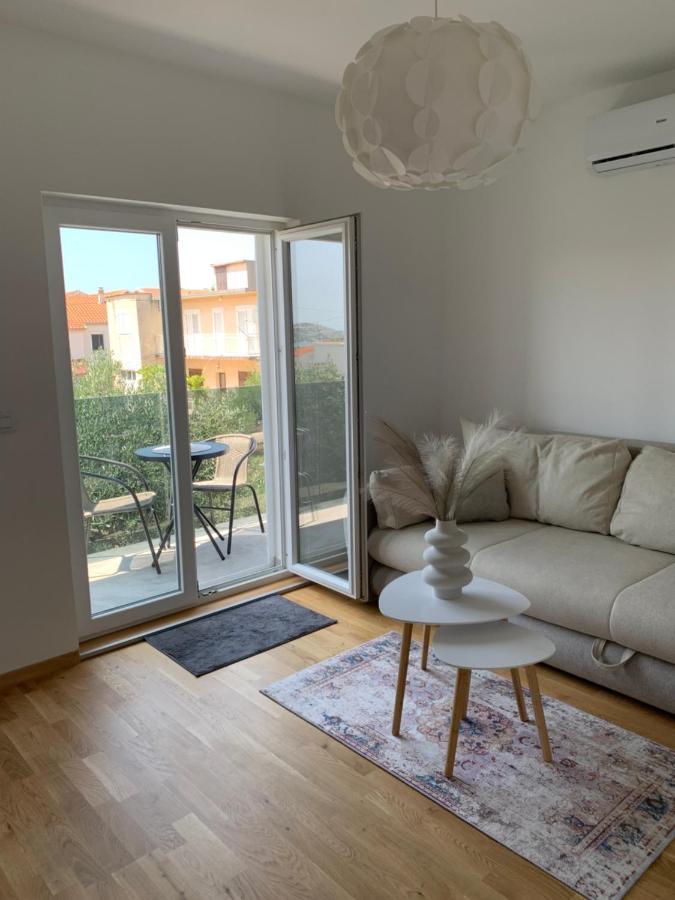Deluxe Suites Anna Vodice Buitenkant foto