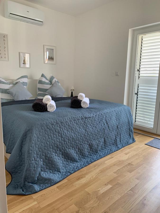 Deluxe Suites Anna Vodice Buitenkant foto