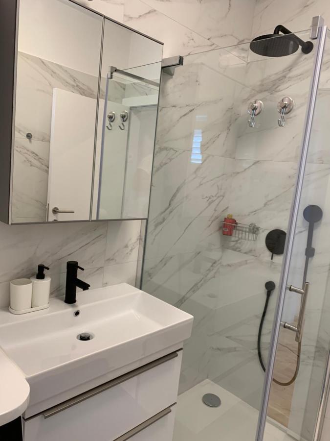 Deluxe Suites Anna Vodice Buitenkant foto
